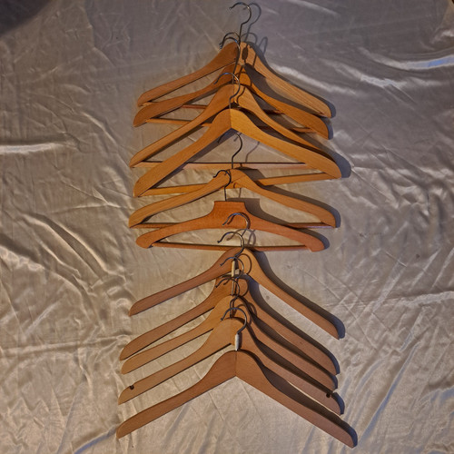 Kleiderbügel aus holz - 11,